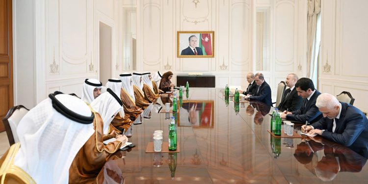 İlham Əliyev Birləşmiş Ərəb Əmirliklərinin nümayəndə heyətini qəbul edib