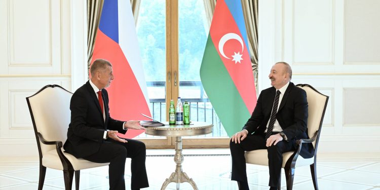 Qəbələdə İlham Əliyevin Çexiyanın Baş naziri ilə təkbətək görüşü keçirilib