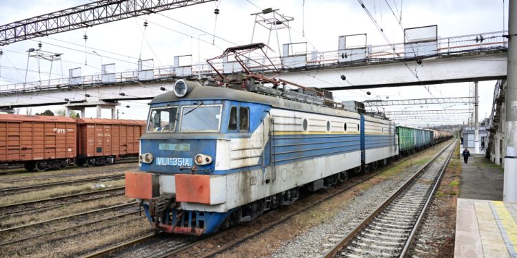 Azərbaycandan Ermənistana dizel yanacağı və gübrə daşıyan növbəti qatar yola salınıb