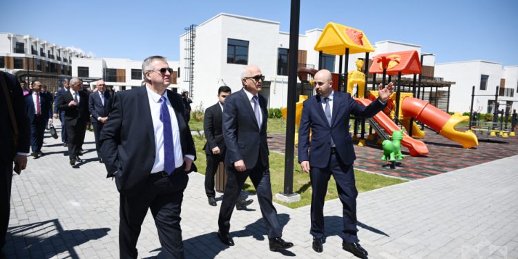 Azərbaycan və Rusiya rəsmiləri Zəngilan şəhərinə gəliblər