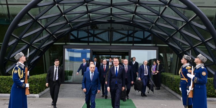 Latviya Prezidentinin Azərbaycana səfəri başa çatıb