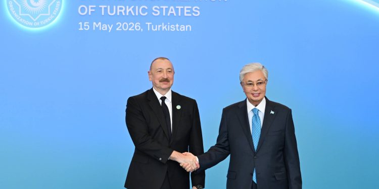 İlham Əliyev Türküstanda TDT-nin qeyri-rəsmi Zirvə görüşündə iştirak edib