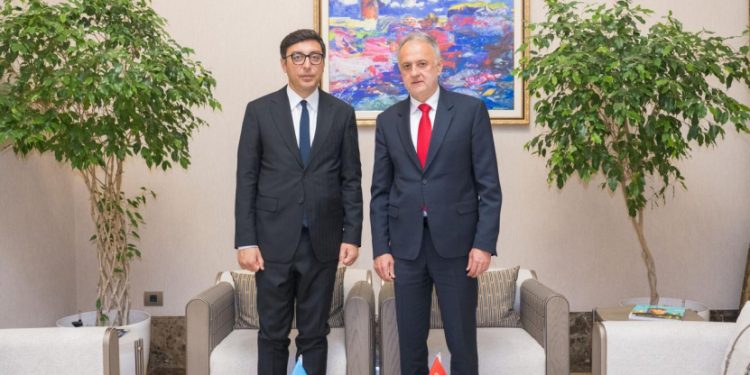 Fərid Qayıbov Serbiyanın idman naziri ilə görüşüb