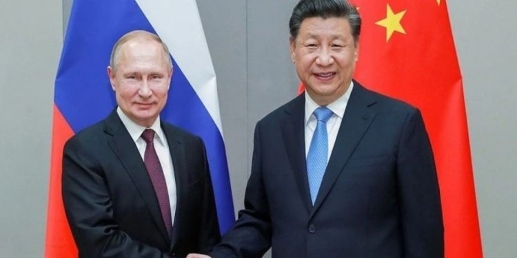 Si Cinpin Putin ilə görüşüb