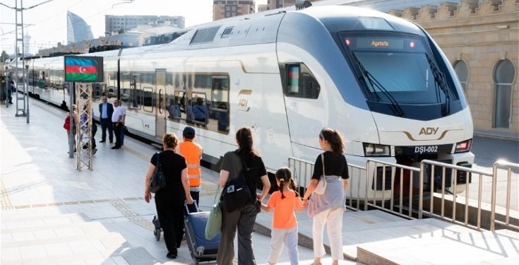 Bakı-Tbilisi qatarında plaskart vaqonlar olmayacaq