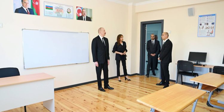 İlham Əliyev Cəbrayıl rayonunun Şükürbəyli kəndinin açılışında iştirak edib
