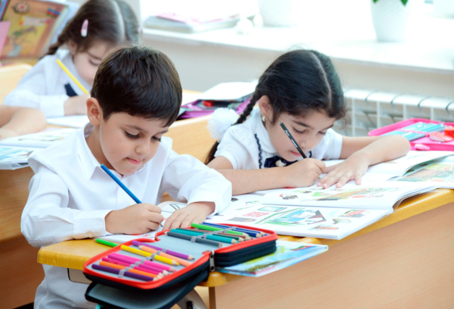 102 minə yaxın uşağın birinci sinfə qəbulu prosesi tamamlanıb