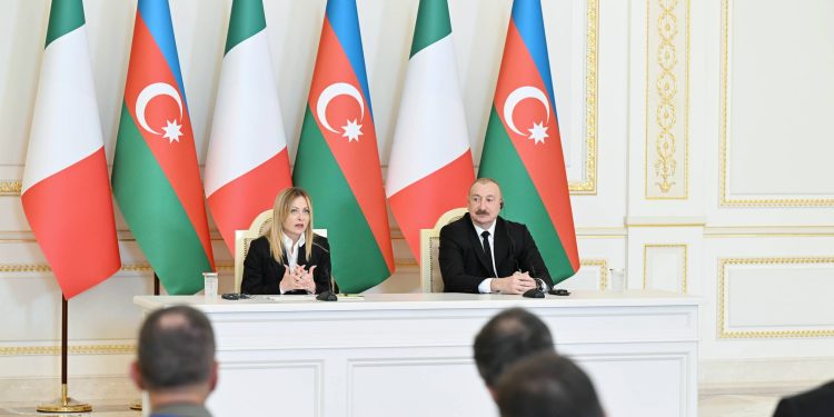 İlham Əliyev və İtaliya Nazirlər Şurasının sədri mətbuata bəyanatlarla çıxış ediblər